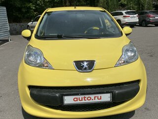 2008 Peugeot 107 I, жёлтый, 550000 рублей, вид 1