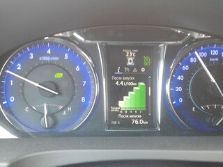 2016 Toyota Camry VII (XV50) Рестайлинг, белый, 2300000 рублей, вид 5