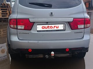 2010 SsangYong Kyron I Рестайлинг, серебристый, 900000 рублей, вид 3