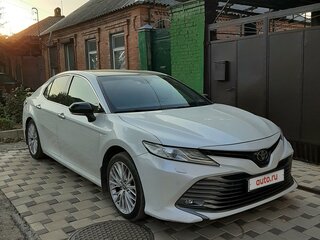 2020 Toyota Camry VIII (XV70), белый, 3300000 рублей, вид 3