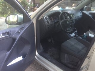 2010 Volkswagen Tiguan I, жёлтый, 1300000 рублей, вид 3