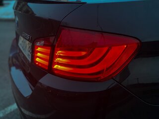 2012 BMW 5 серии 528i xDrive VI (F10/F11/F07), чёрный, 2300000 рублей, вид 4