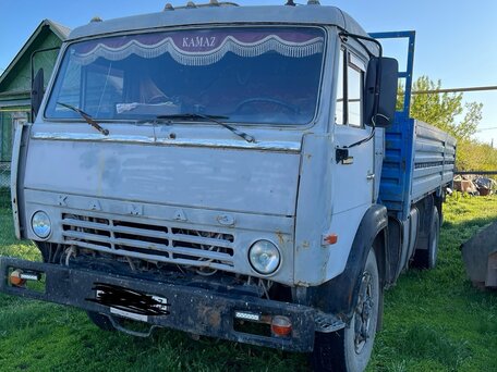 1992 КамАЗ 4326, серый, 700000 рублей, вид 1