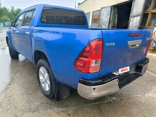 2015 Toyota Hilux VIII, синий, 1985500 рублей, вид 3