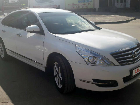 2013 Nissan Teana II (J32) Рестайлинг, белый - вид 1