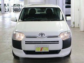 2018 Toyota Probox I Рестайлинг, белый, 890000 рублей, вид 2