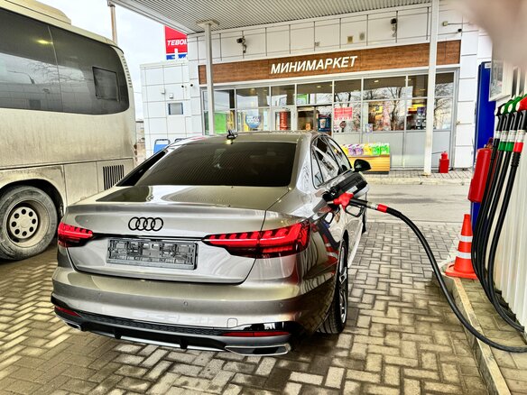 2022 Audi A4 35 TFSI V (B9) Рестайлинг, серый, 4802596 рублей - вид 17