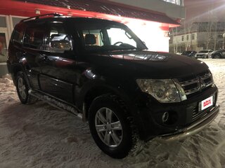2013 Mitsubishi Pajero IV Рестайлинг 1, чёрный, 2600000 рублей, вид 2