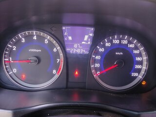 2012 Hyundai Solaris I, серый, 590000 рублей, вид 3
