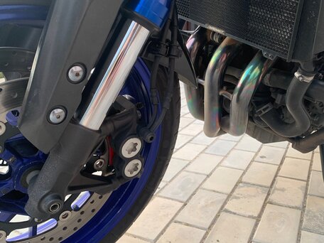 2015 Yamaha MT-09 Tracer (FJ-09), серебристый, 600000 рублей, вид 5
