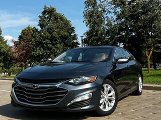 2018 Chevrolet Malibu IX Рестайлинг, серый, 1700000 рублей, вид 2