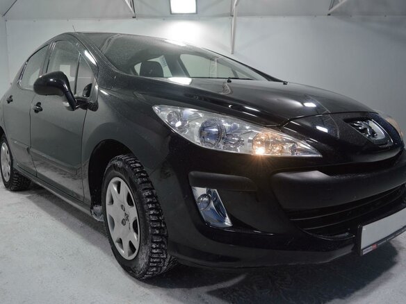2011 Peugeot 308 I, чёрный - вид 4