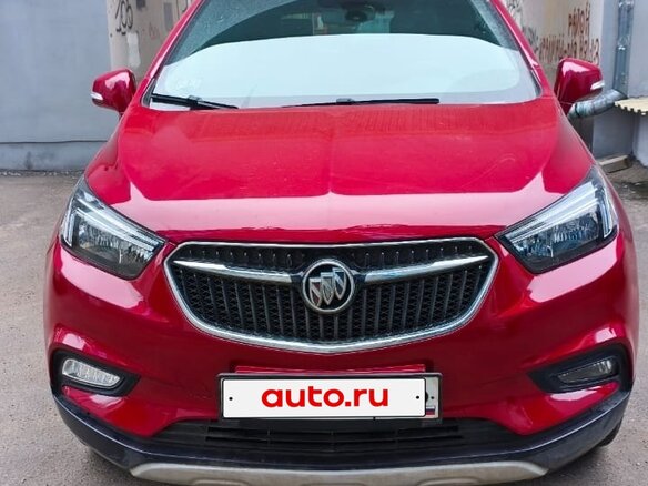 2018 Buick Encore I Рестайлинг, красный, 1550000 рублей