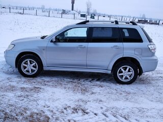 2006 Mitsubishi Outlander I, серебристый, 950000 рублей, вид 3