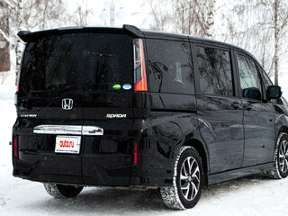 2017 Honda Stepwgn Spada V Рестайлинг, чёрный, 2580000 рублей, вид 5