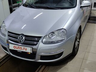 2011 Volkswagen Jetta V, серебристый, 520000 рублей, вид 1