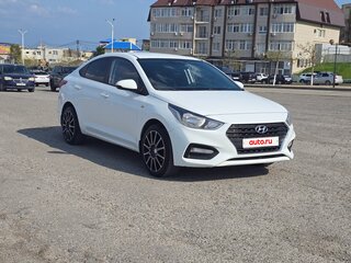 2018 Hyundai Solaris II, белый, 1250000 рублей, вид 4