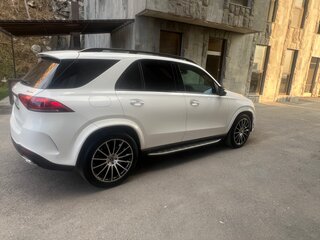 2020 Mercedes-Benz GLE 350 II (V167), белый, 7300000 рублей, вид 4