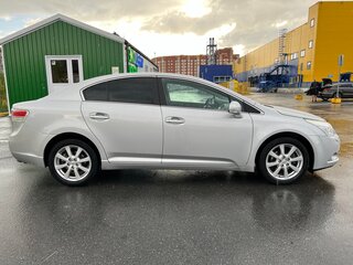 2010 Toyota Avensis III, серебристый, 1350000 рублей, вид 4