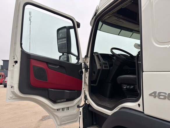 2017 Volvo FMX, белый, 9000000 рублей - вид 6