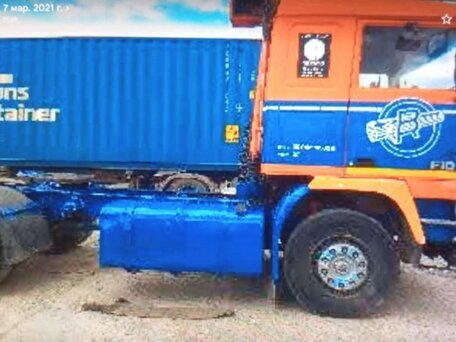1990 Volvo F-Series, оранжевый, 200000 рублей, вид 3