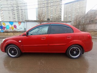 2010 Kia Rio II Рестайлинг, красный, 410000 рублей, вид 4