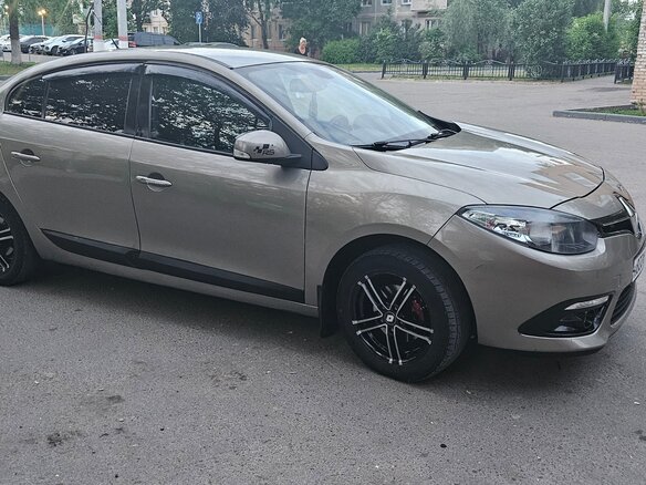 2012 Renault Fluence I, бежевый, 600000 рублей - вид 3