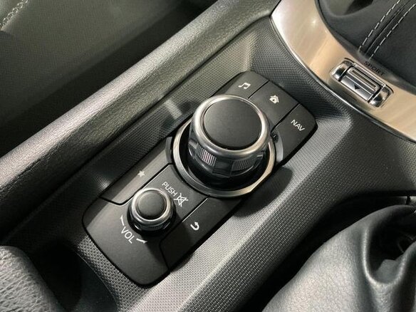 2019 Mazda Roadster IV (ND), белый - вид 21