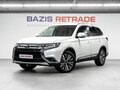 2015 Mitsubishi Outlander III Рестайлинг, белый