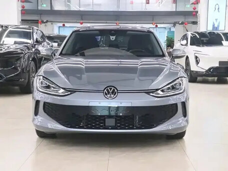 2023 Volkswagen Lamando L II, серебристый, 1626040 рублей, вид 2