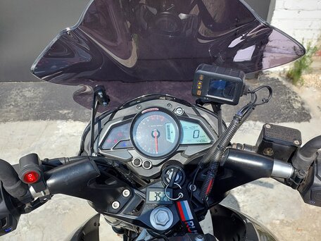2021 Bajaj Pulsar NS 200, серый, 232000 рублей, вид 1