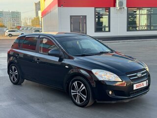 2009 Kia Ceed I, чёрный, 660000 рублей, вид 3