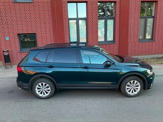 2018 Volkswagen Tiguan Allspace II, зелёный, 2100000 рублей, вид 3