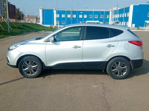 2015 Hyundai ix35 I Рестайлинг, серый, 1350000 рублей - вид 5