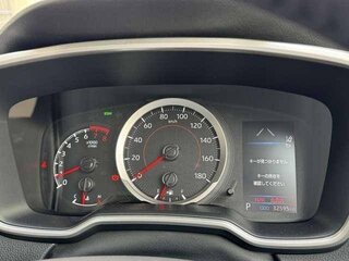 2020 Toyota Corolla XII (E210), белый, 1690000 рублей, вид 5