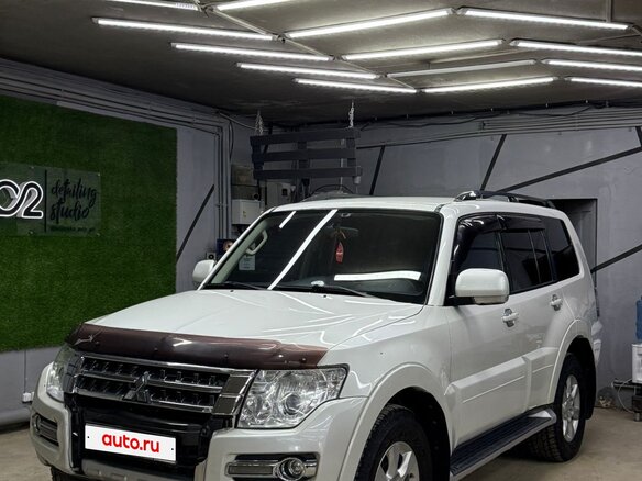 2014 Mitsubishi Pajero IV Рестайлинг 2, белый, 2400000 рублей - вид 1