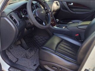2017 Infiniti QX50 I Рестайлинг, белый, 2499999 рублей, вид 4