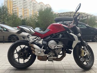 MV Agusta Brutale 675