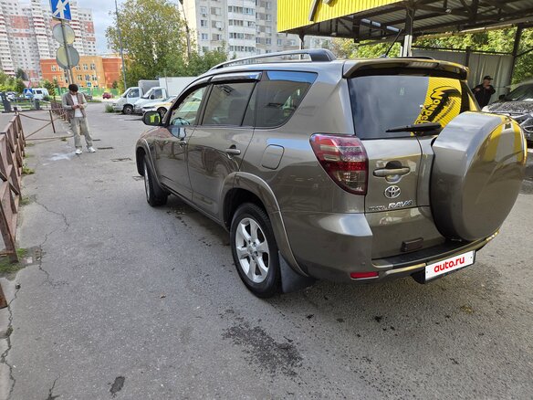 2010 Toyota RAV4 Long III (XA30) Рестайлинг, золотистый, 1350000 рублей - вид 6