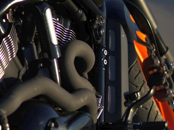 2008 Harley-Davidson V-Rod, чёрный, 2000000 рублей - вид 2