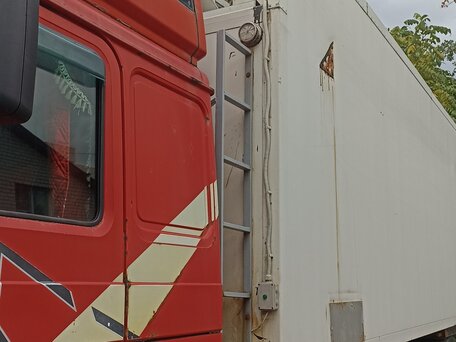 1998 MAN F 2000, красный, 1340000 рублей, вид 3