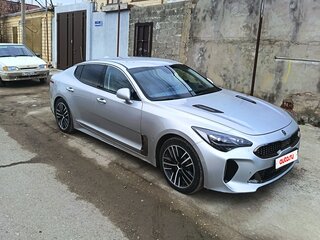 2017 Kia Stinger I, серебристый, 1500000 рублей, вид 1