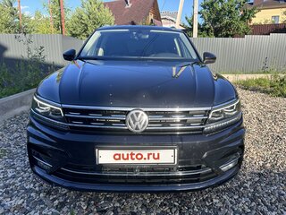 2018 Volkswagen Tiguan II, чёрный, 3000000 рублей, вид 2