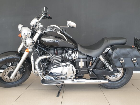 2013 Triumph America, чёрный