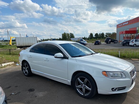 2011 Volvo S80 II Рестайлинг, белый - вид 2