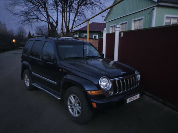 2005 Jeep Cherokee III (KJ) Рестайлинг, синий, 700000 рублей - вид 2
