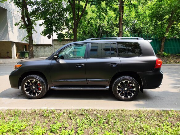 2013 Toyota Land Cruiser 200 Series Рестайлинг 1, чёрный, 4749000 рублей - вид 7