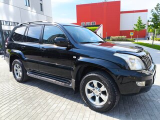 2008 Toyota Land Cruiser Prado 5-speed 120 Series Рестайлинг, чёрный, 2600000 рублей, вид 1