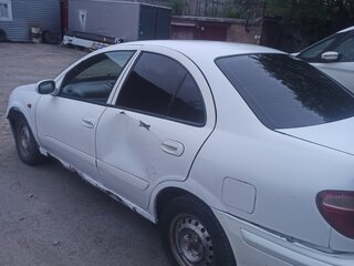 2002 Nissan Bluebird Sylphy I (G10), белый, 290000 рублей, вид 2