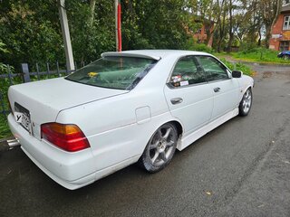 1997 Nissan Laurel VIII (C35), белый, 600000 рублей, вид 2